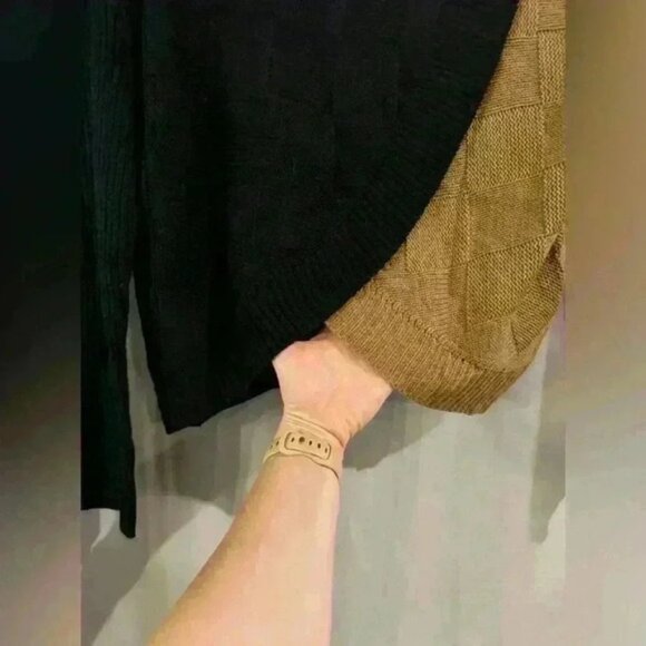 Women’s Black&Tan SHEIN Sweater - Picture 4 of 8